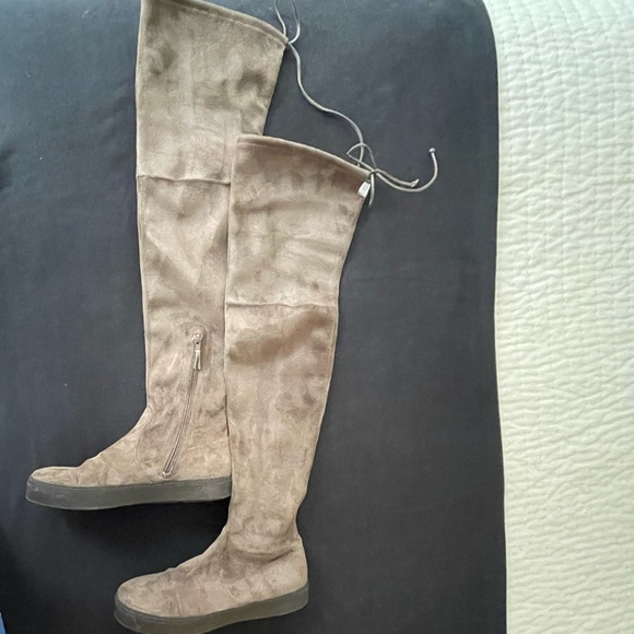 Stuart Weitzman Brown Stretch Suede Over The Knee Boots - Picture 10 of 12